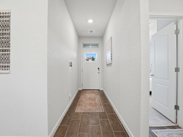 953 Willowbrook, New Braunfels, TX 78130