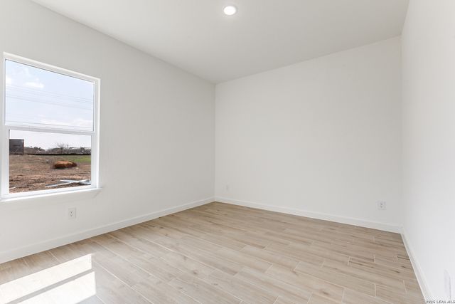 12910 Pueblo Nuevo Dr, Atascosa, TX 78002