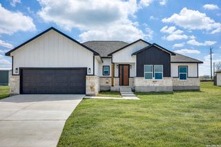 12910 Pueblo Nuevo Dr, Atascosa, TX 78002