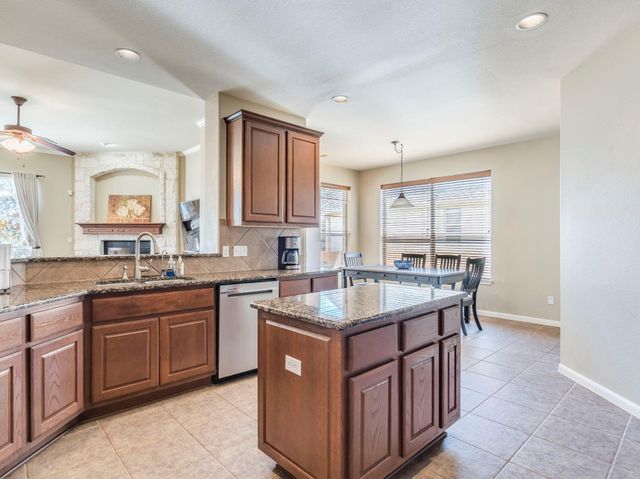 201 Abbott DR, Austin, TX 78737