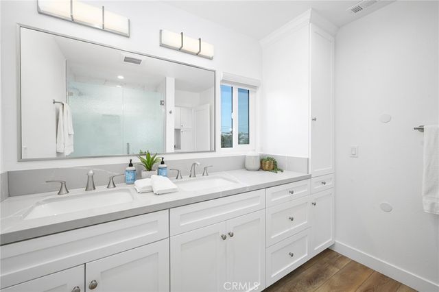 205 42nd Street, Newport Beach, CA 92663