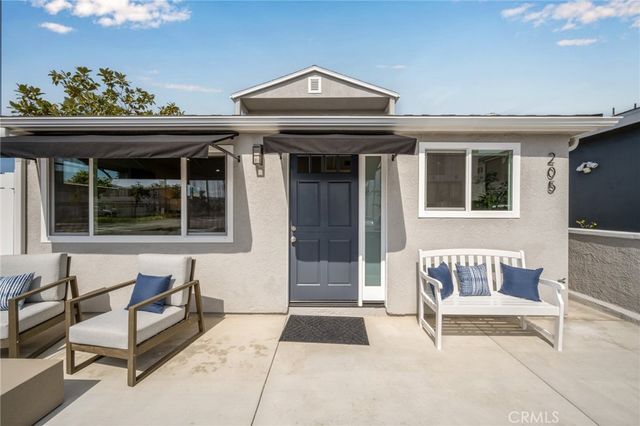 205 42nd Street, Newport Beach, CA 92663