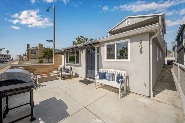 205 42nd Street, Newport Beach, CA 92663