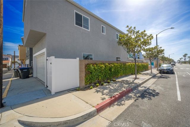 205 42nd Street, Newport Beach, CA 92663