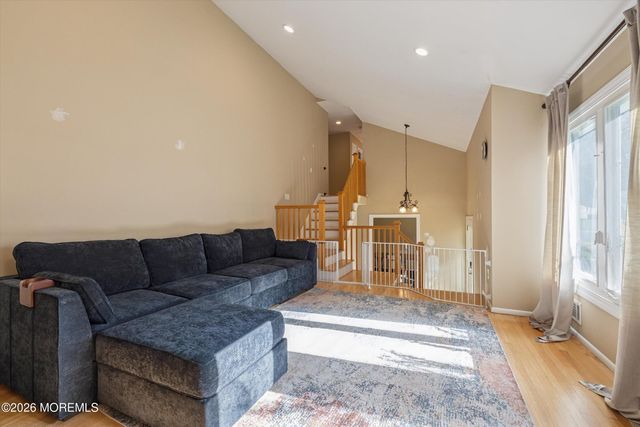 4 Wylie Terrace, Morganville, NJ 07751