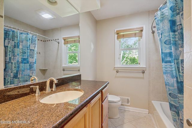4 Wylie Terrace, Morganville, NJ 07751