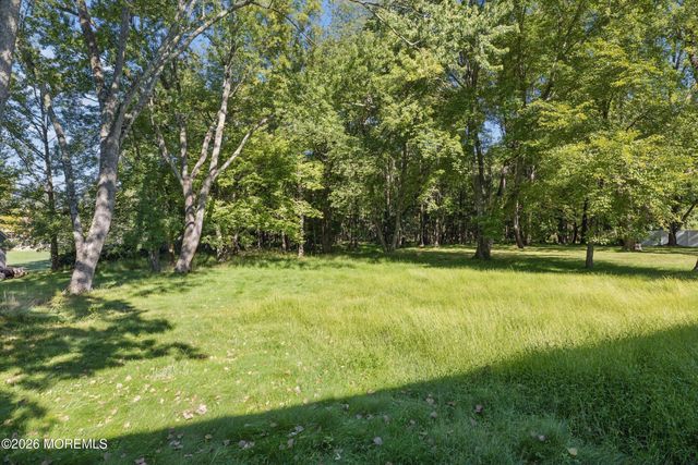 4 Wylie Terrace, Morganville, NJ 07751