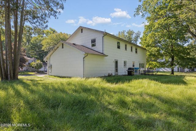4 Wylie Terrace, Morganville, NJ 07751