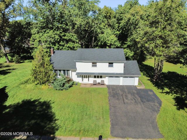4 Wylie Terrace, Morganville, NJ 07751
