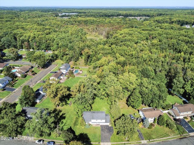 4 Wylie Terrace, Morganville, NJ 07751