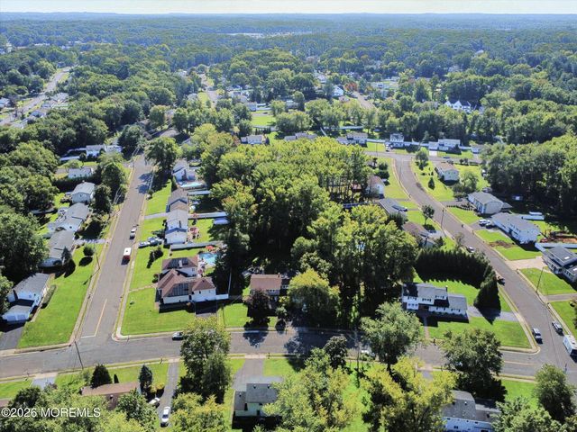 4 Wylie Terrace, Morganville, NJ 07751