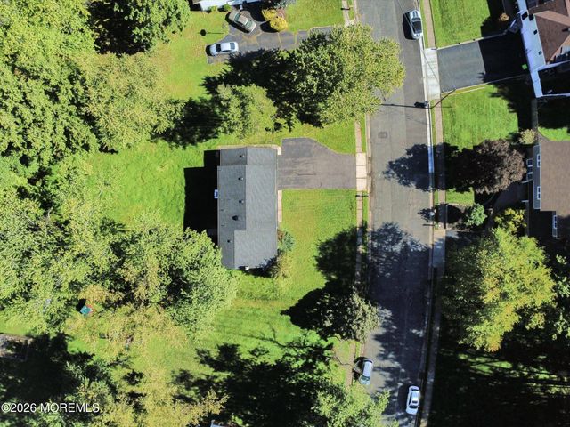 4 Wylie Terrace, Morganville, NJ 07751