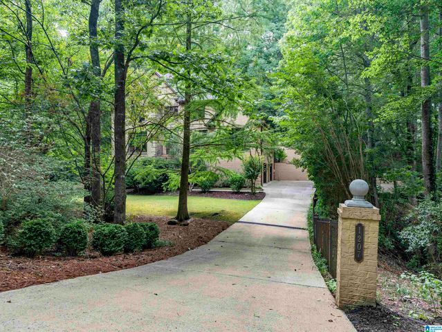 1207 LAKE FOREST CIRCLE, Hoover, AL 35244
