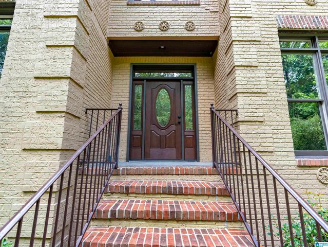 1207 LAKE FOREST CIRCLE, Hoover, AL 35244