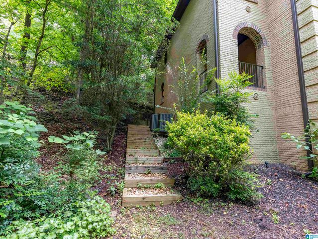 1207 LAKE FOREST CIRCLE, Hoover, AL 35244