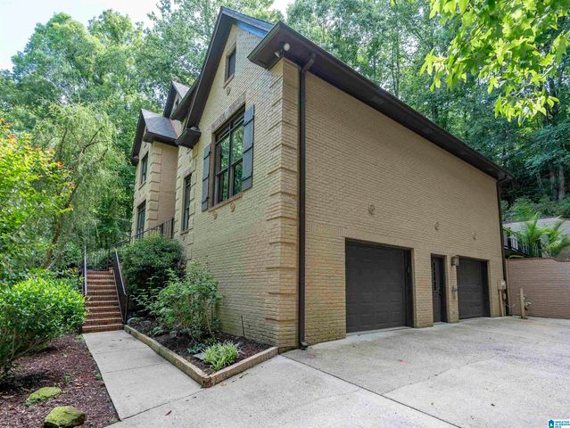 1207 LAKE FOREST CIRCLE, Hoover, AL 35244