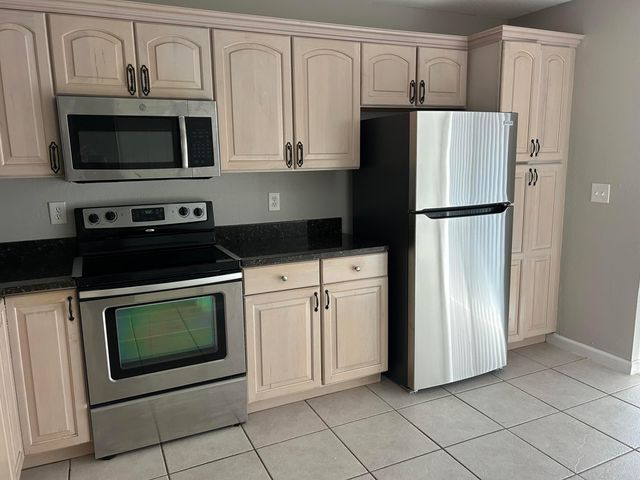 4210 Lucerne Villas Lane, Lake Worth, FL 33467