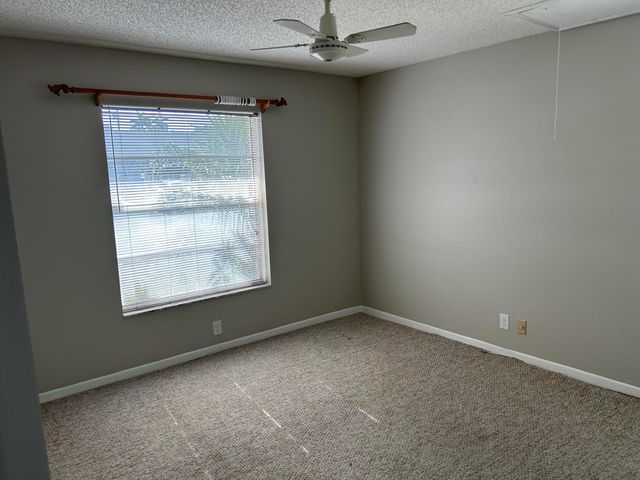 4210 Lucerne Villas Lane, Lake Worth, FL 33467