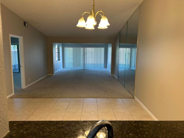 4210 Lucerne Villas Lane, Lake Worth, FL 33467