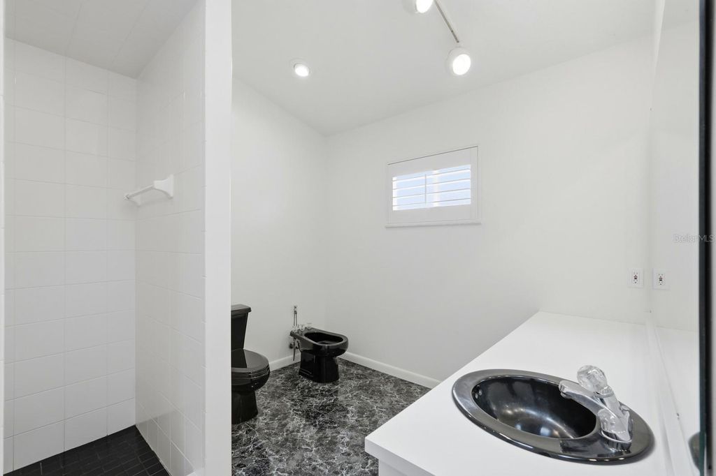 Image 12 of property listing at 4607 SAXON DRIVE, New Smyrna Beach, FL 32169