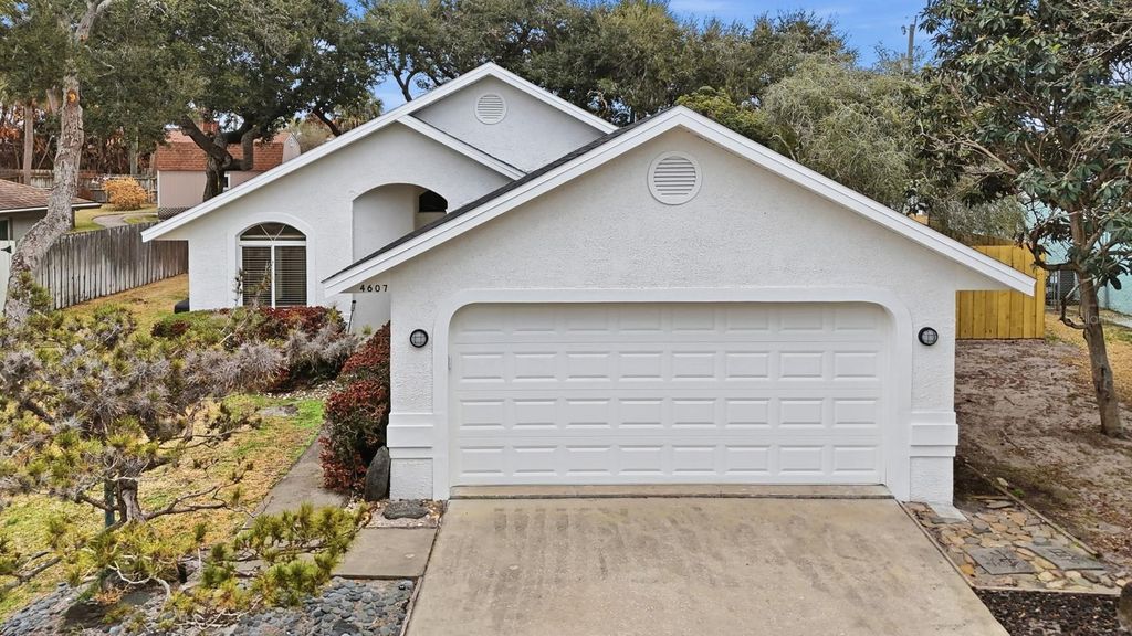 Image 35 of property listing at 4607 SAXON DRIVE, New Smyrna Beach, FL 32169