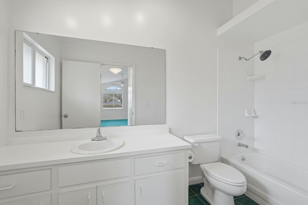 Image 5 of property listing at 4607 SAXON DRIVE, New Smyrna Beach, FL 32169