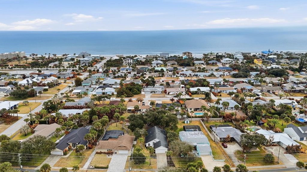 Image 44 of property listing at 4607 SAXON DRIVE, New Smyrna Beach, FL 32169