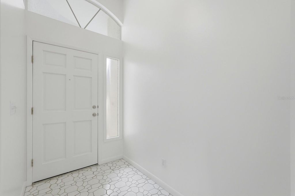 Image 7 of property listing at 4607 SAXON DRIVE, New Smyrna Beach, FL 32169