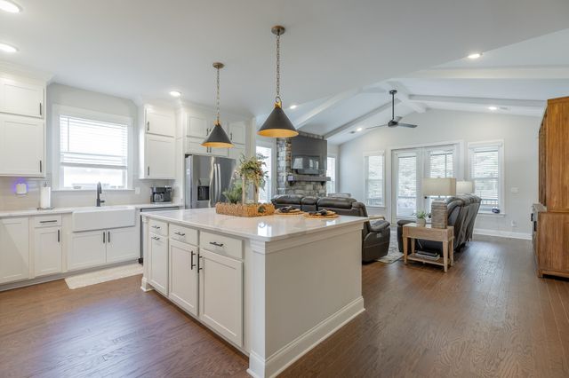 8896 Little Pine Lane, Ooltewah, TN 37363