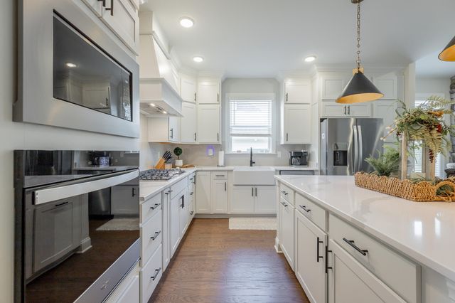 8896 Little Pine Lane, Ooltewah, TN 37363