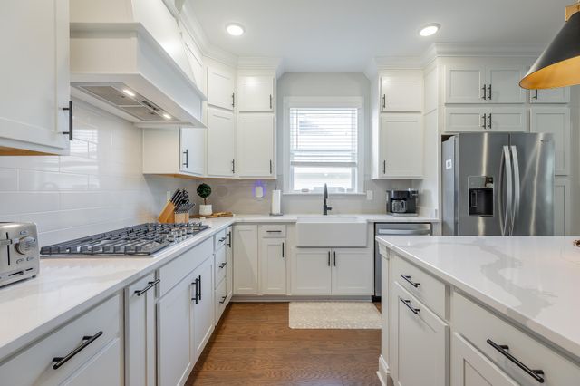 8896 Little Pine Lane, Ooltewah, TN 37363