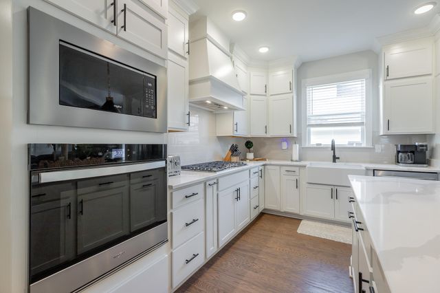 8896 Little Pine Lane, Ooltewah, TN 37363