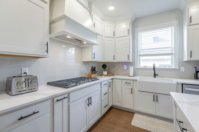 8896 Little Pine Lane, Ooltewah, TN 37363