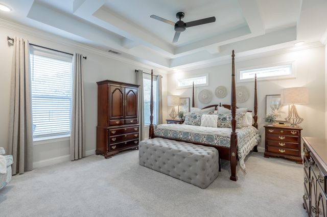 8896 Little Pine Lane, Ooltewah, TN 37363