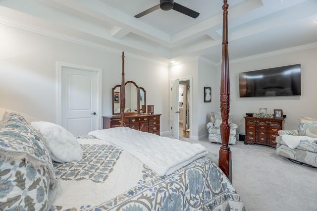 8896 Little Pine Lane, Ooltewah, TN 37363