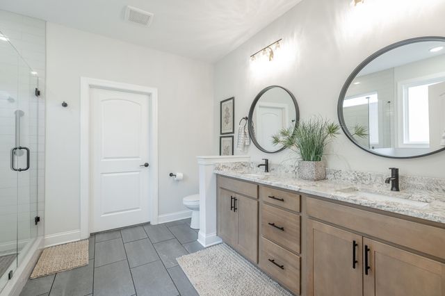 8896 Little Pine Lane, Ooltewah, TN 37363