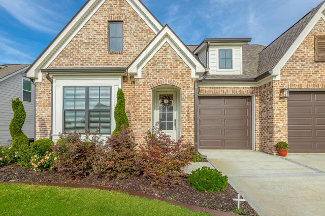 8896 Little Pine Lane, Ooltewah, TN 37363