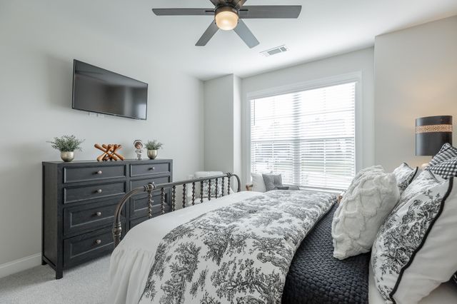 8896 Little Pine Lane, Ooltewah, TN 37363