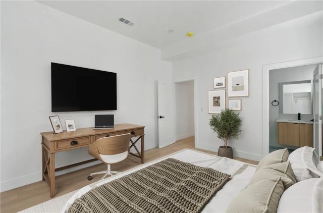 2637 S Garth 6, Los Angeles, CA 90034
