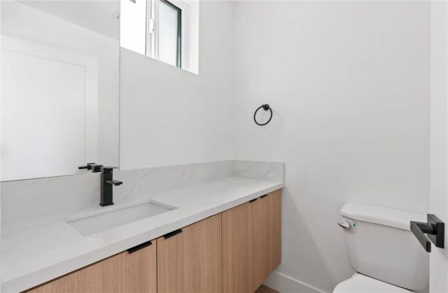 2637 S Garth 6, Los Angeles, CA 90034