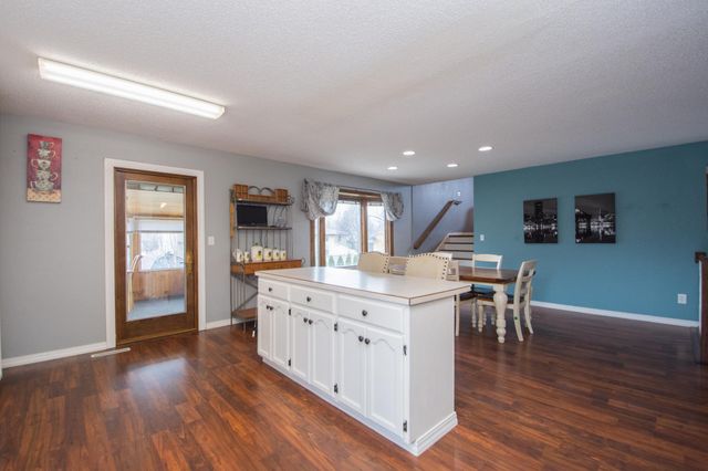 1901 18th Street S, Fargo, ND 58103