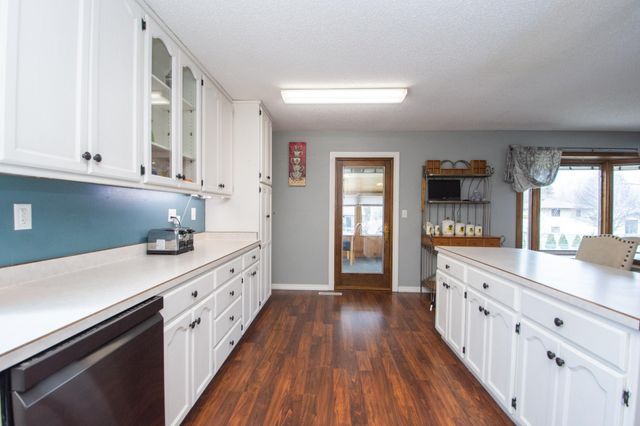 1901 18th Street S, Fargo, ND 58103