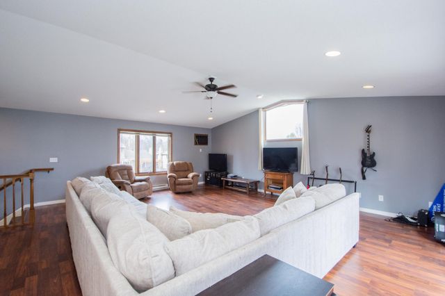 1901 18th Street S, Fargo, ND 58103