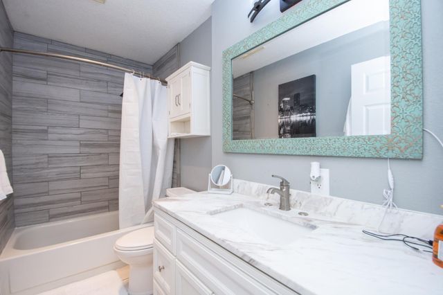 1901 18th Street S, Fargo, ND 58103