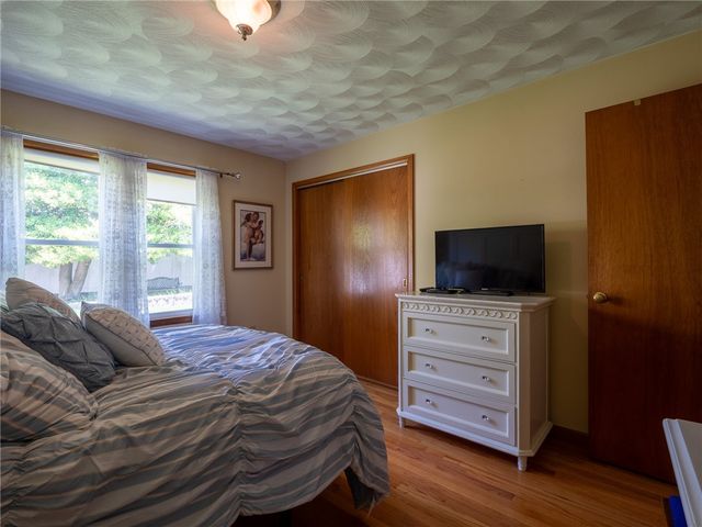 7 Hopedale Drive, West Warwick, RI 02893