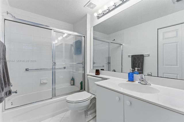 7765 Yardley Drive 313, Tamarac, FL 33321