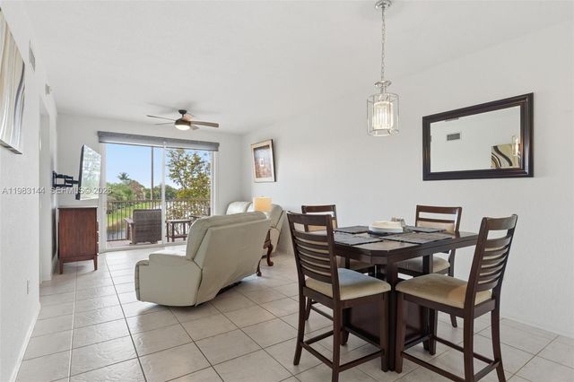 7765 Yardley Drive 313, Tamarac, FL 33321