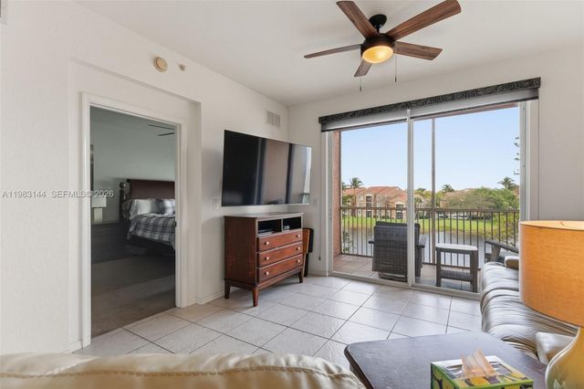 7765 Yardley Drive 313, Tamarac, FL 33321