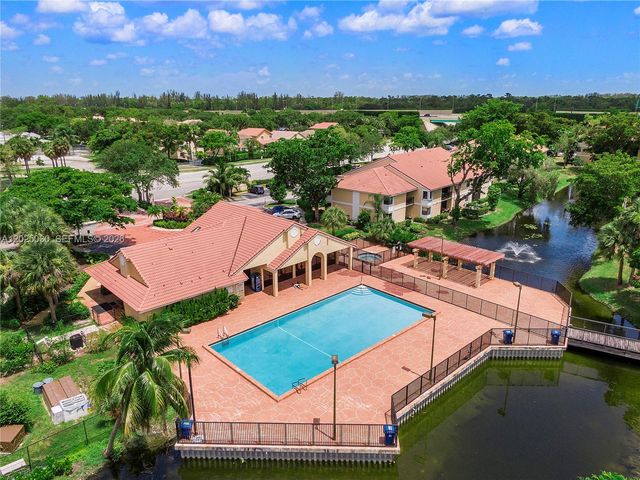 5661 Riverside Dr 103B7, Coral Springs, FL 33067