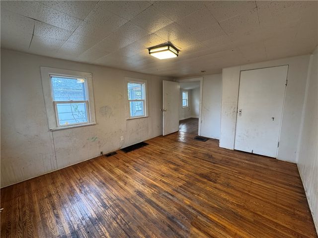 325 Orange St, Rochester, NY 14611